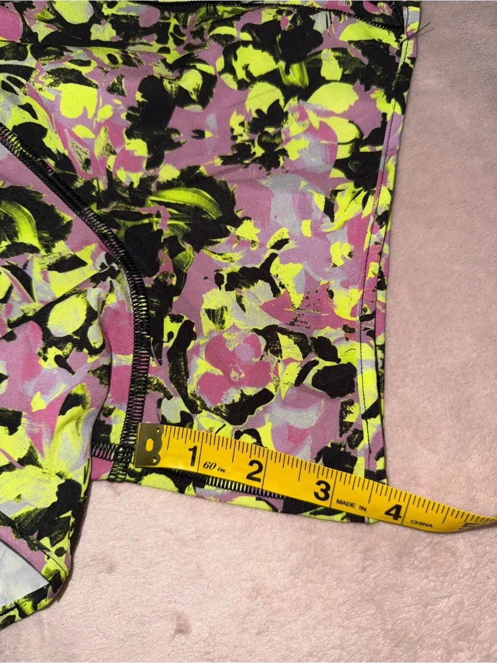 Lululemon multicolor short size 2